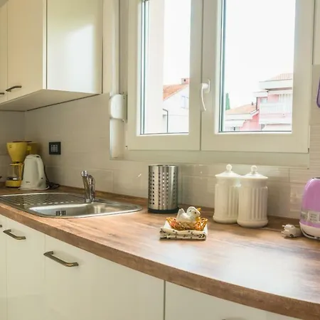 Apartment Anikol 1 Selce