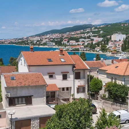 Apartment Anikol 1 *